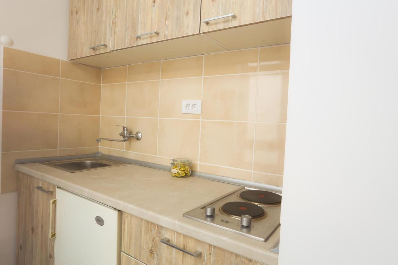 Studio Apartman Ld U Strogom Centru Novi Sad Exteriér fotografie